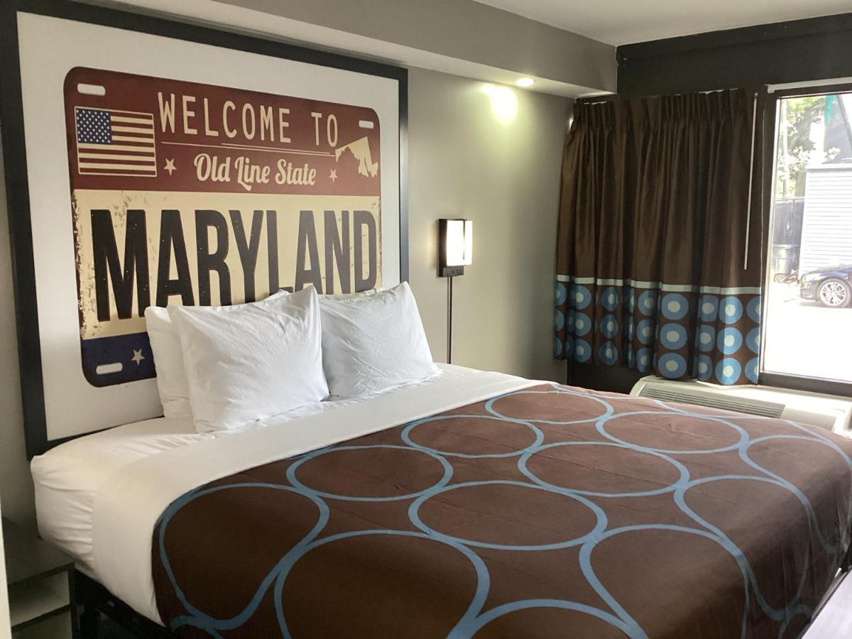 Super 8 By Wyndham Baltimore Northwest Bagian luar foto