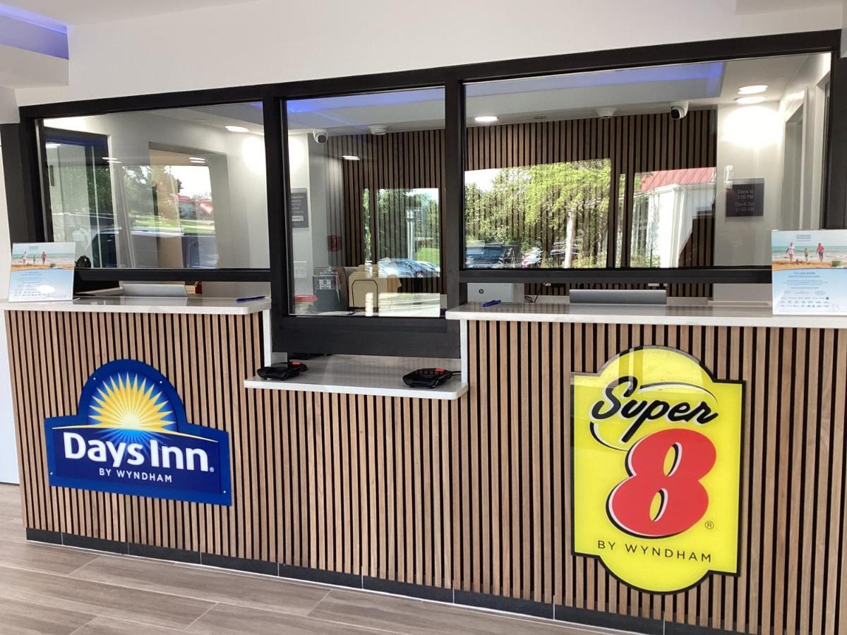 Super 8 By Wyndham Baltimore Northwest Bagian luar foto