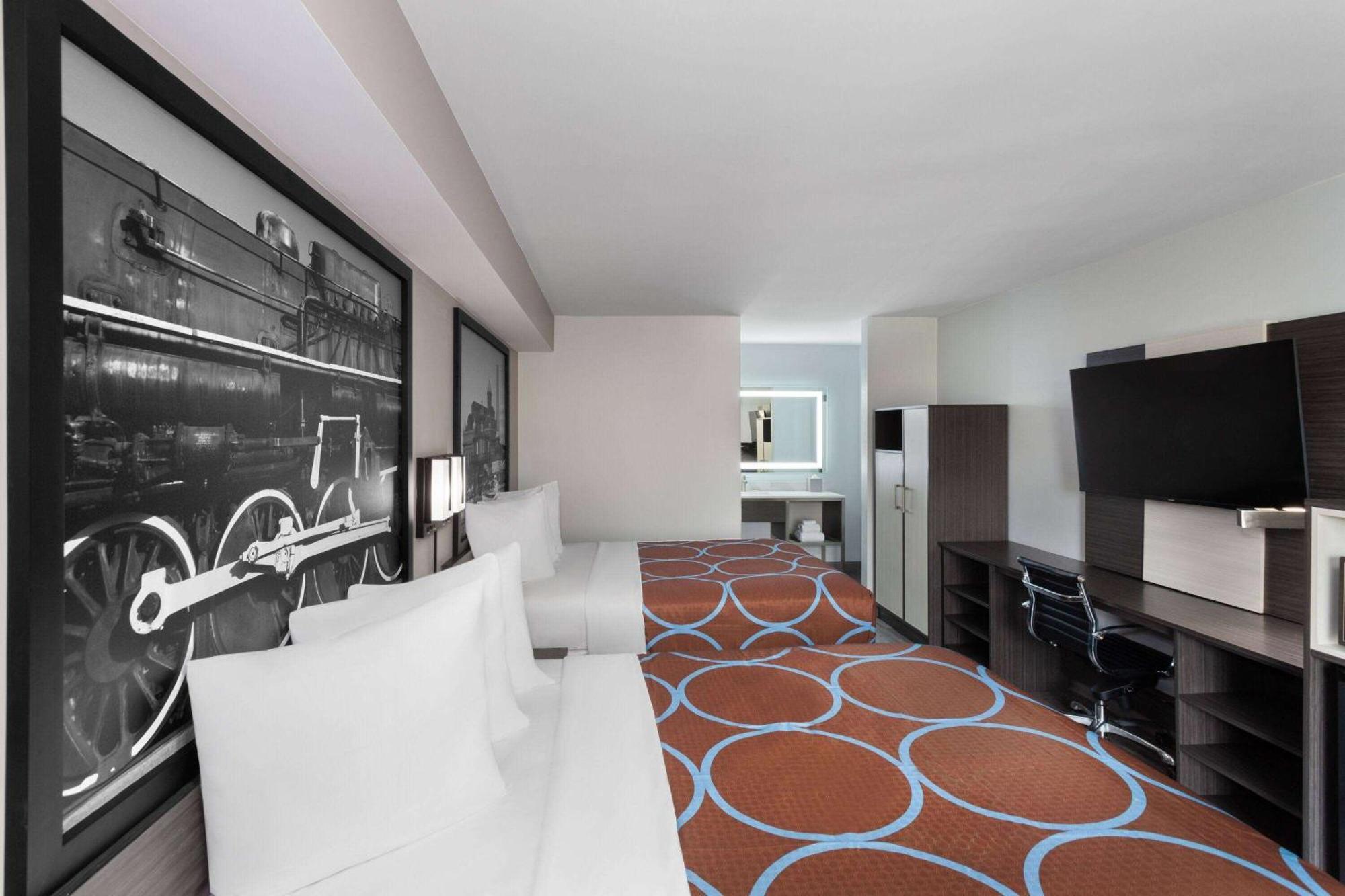 Super 8 By Wyndham Baltimore Northwest Bagian luar foto